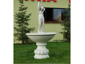 Крестьянка с кувшином