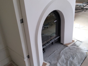 Портал камина, полимербетон, вид слева